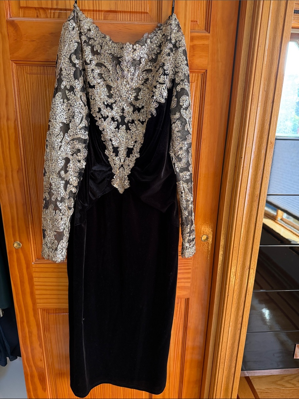 Tadashi Shoji Black Velvet Long Sleeve Dress with Silver Lace Appliqué